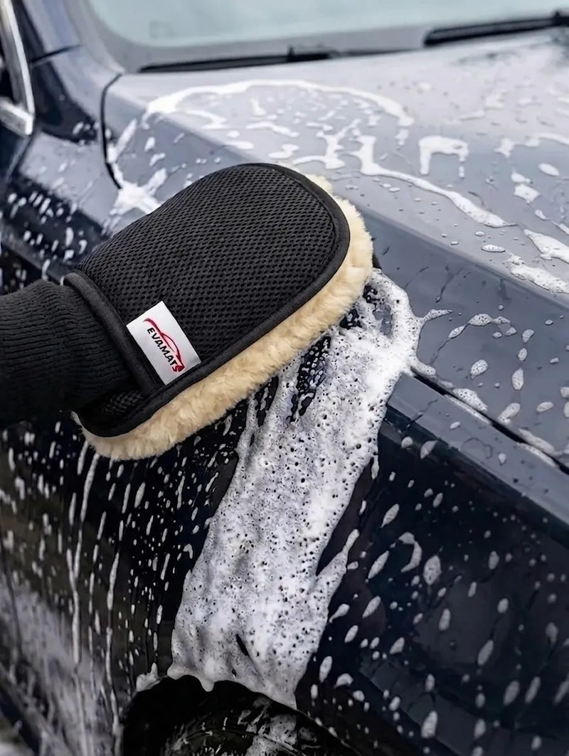 Měkká mycí rukavice na auto
